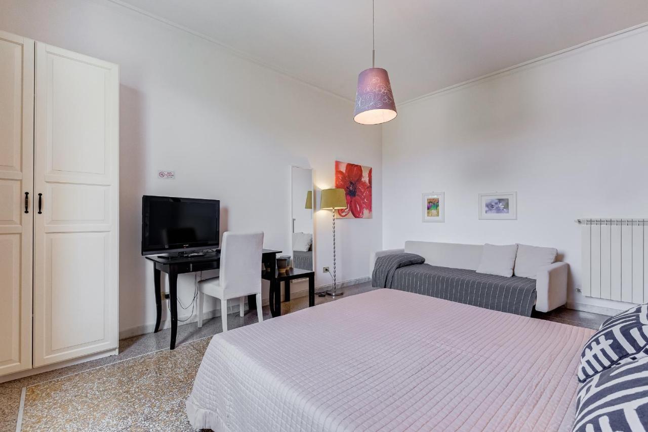 Appartamento San Pietro 3 Camere E Bagno In Camera Рим Екстериор снимка